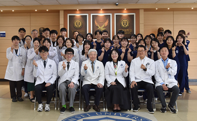진단검사의학교실 의료진 단체사진1